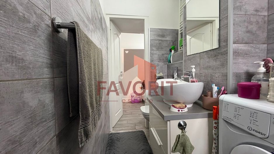 Etaj 1. Renovat. Centrala termica proprie - Poză 12