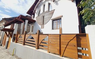 Vila tip conac cu 4 apartamente mobilate si utilate în Aiud - Poză 1
