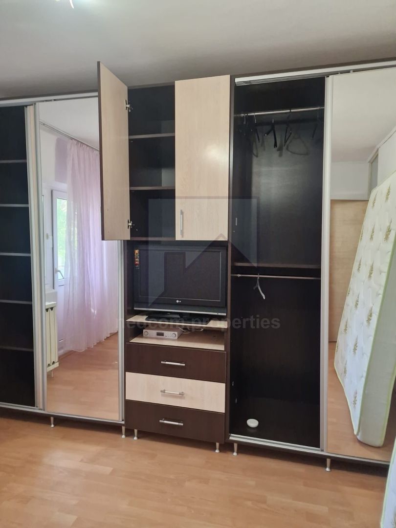 Vanzare apartament 3 camere Sebastian - Prosper - Poză 3