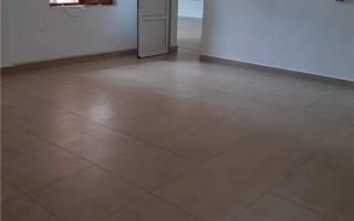Spatiu Comercial de Inchiriat - 2300 euro - Poză 2