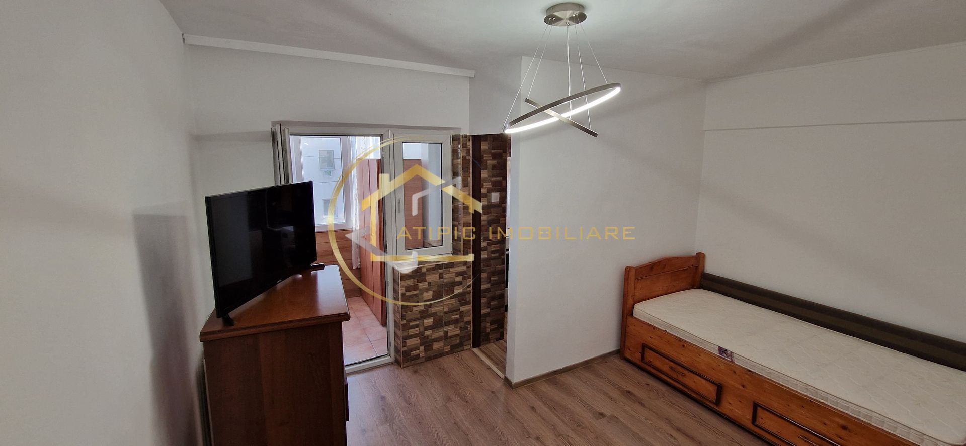 Garsoniera de vanzare etaj 1 in Bd Poitiers - Siraj - Poză 3