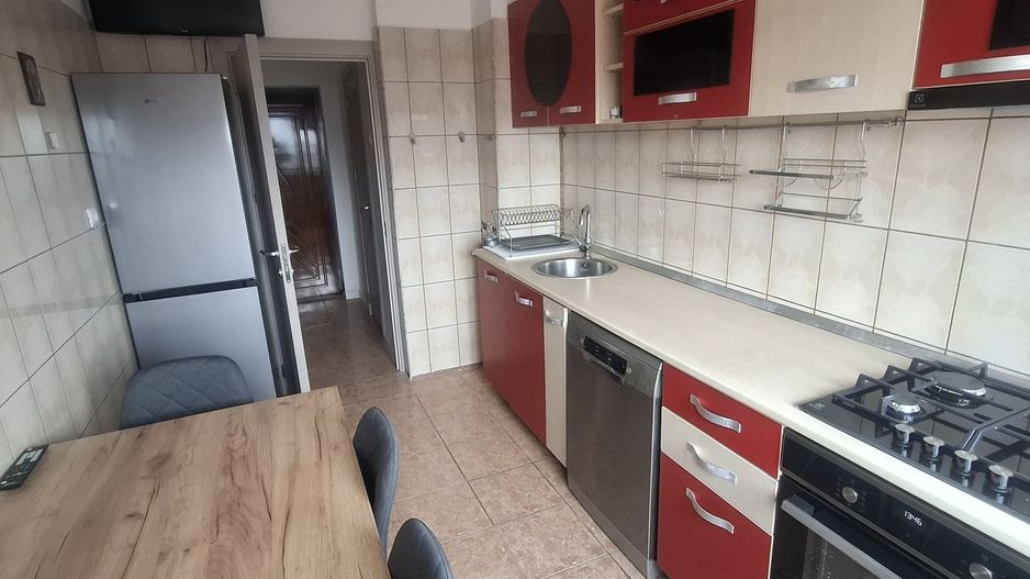 Închiriere Apartament 3 camere, parcare inclusă, Câmpia Libertății - Poză 3