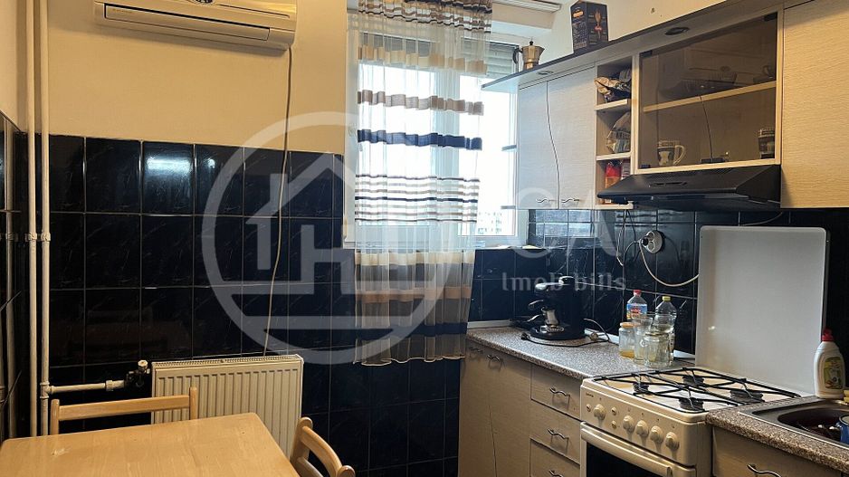 Apartament cu 2 camere de inchiriat Splaiul Crisanei Oradea - Poză 3