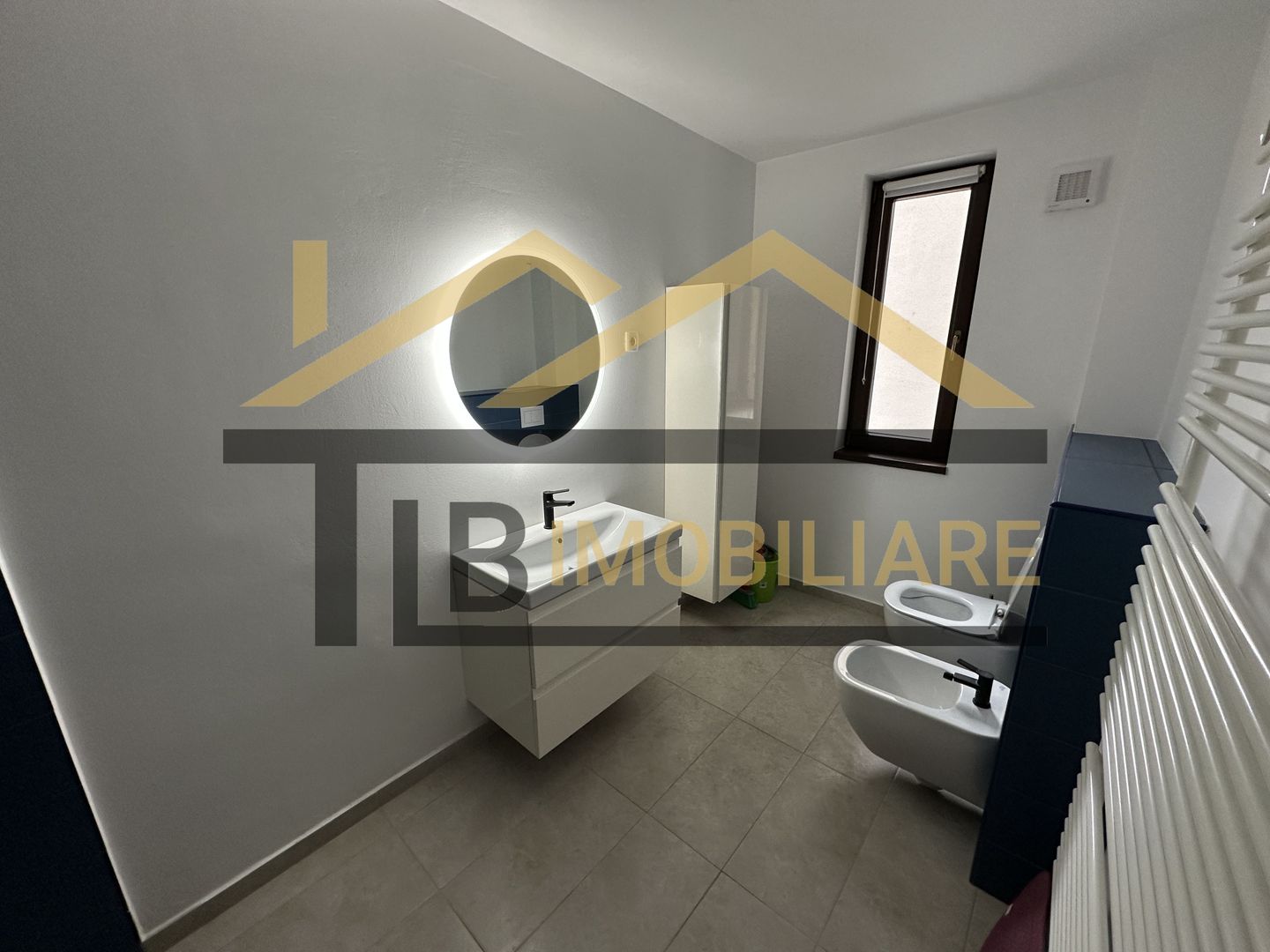 Apartament de 3 camere, 70mp, parcare, Zona Semi-Central - Poză 10