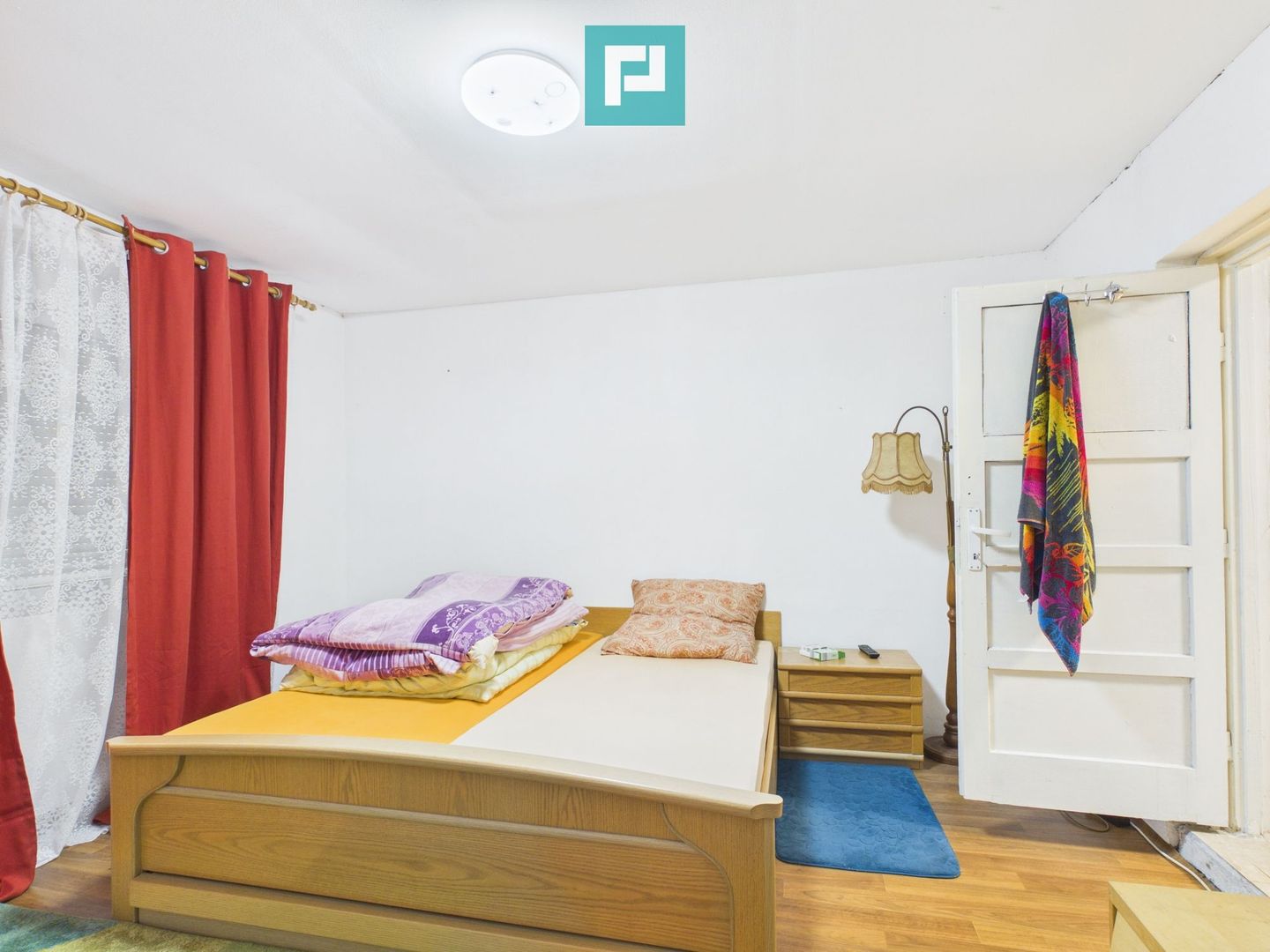 Casă cu 4 camere și teren de 800 mp în Zerind - Poză 6