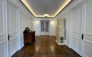 Etaj intreg, 5 camere in VILA INTERBELICA 180 mp, renovat - Poză 10