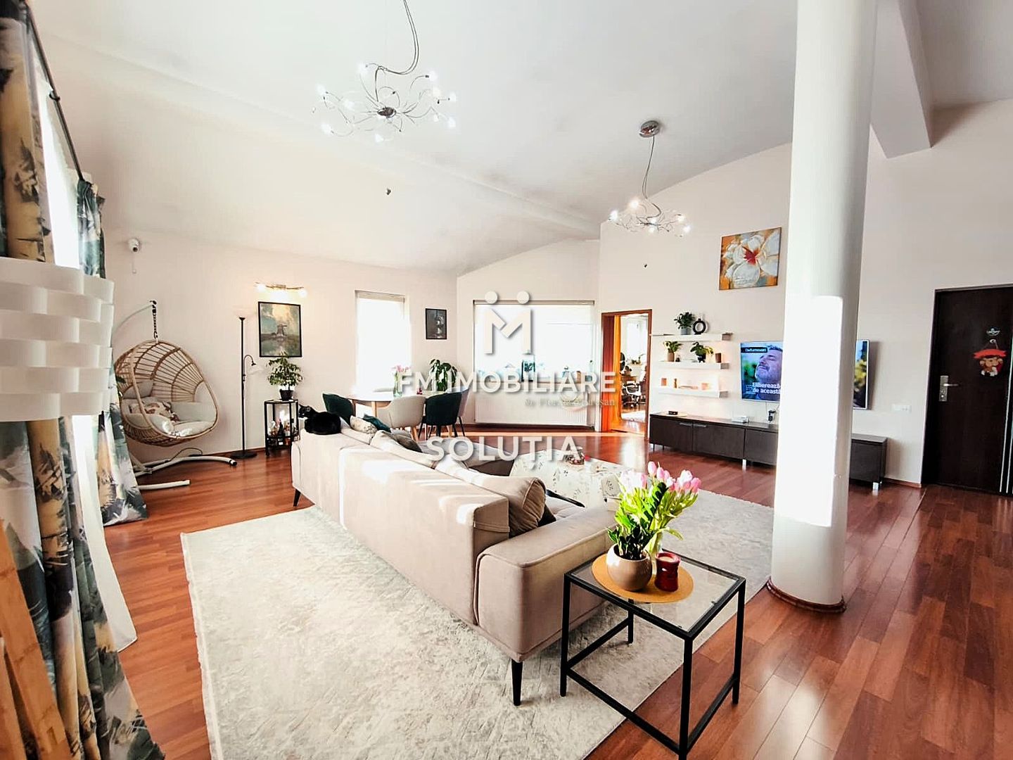 Apartament 3 camere | zona Mărul de Aur | garaj | curte privată - Poză 3