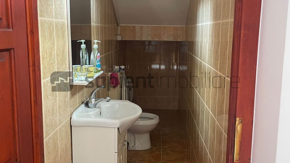 VILA IN ORADEA - Poză 14