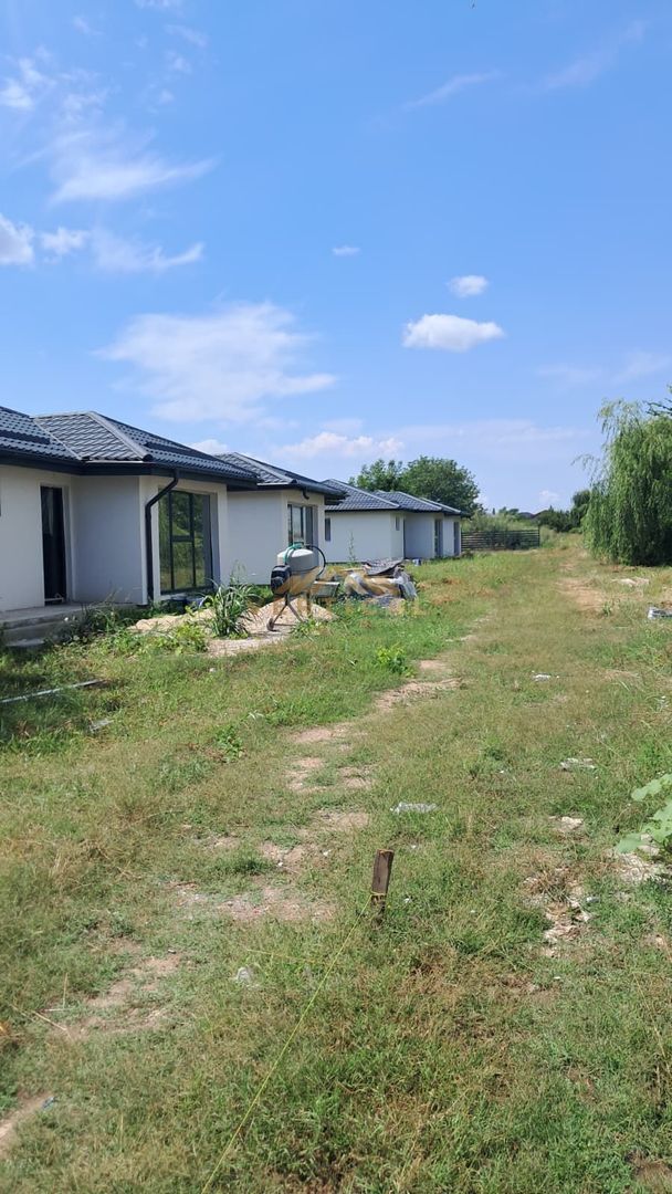 Casă individuală de vânzare – Confort, eficiență și curte proprie - Poză 8