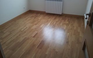 Apartament 3 camere decomandat - Poză 5