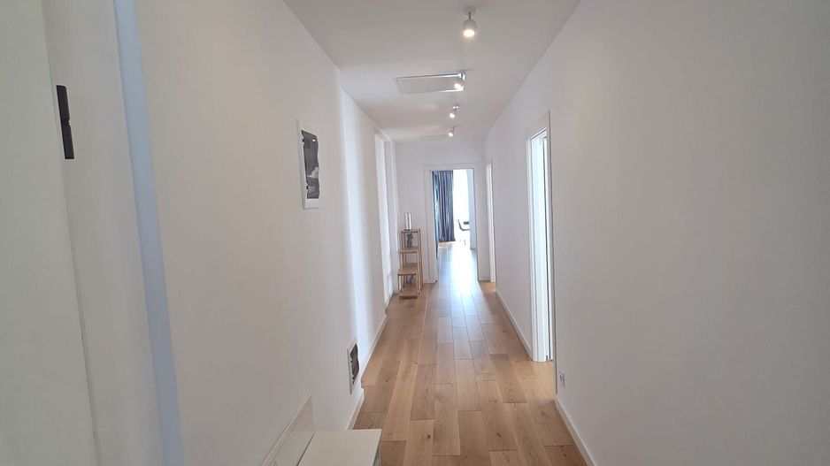 Penthouse 4 camere LUX, vedere parc Cazzavillan, 2 locuri parcare - Poză 11