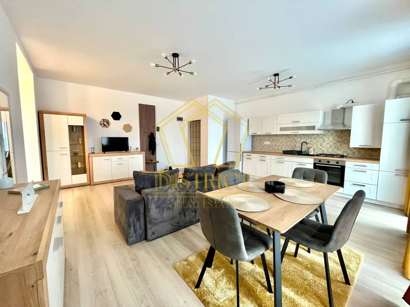Apartament deosebit cu 2 camere și terasa | Giroc - Poză 2