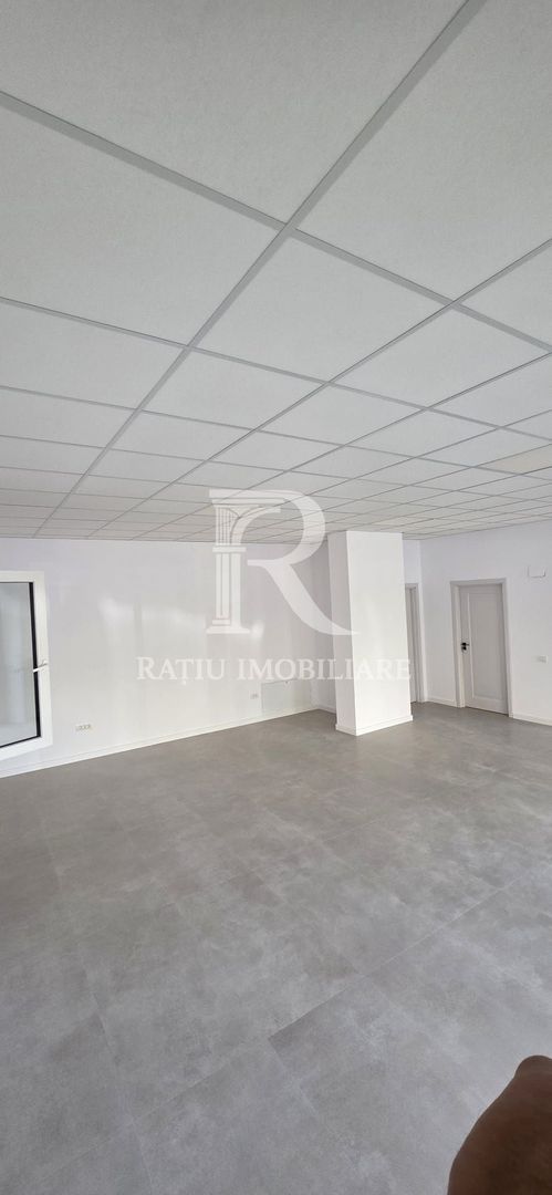 Spatiu Comercial | Boc Privat | Parter | 84 mp | Parcare | Oradea - Poză 3