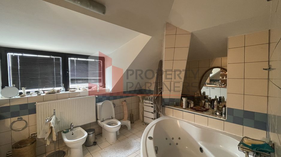 Apartament in vila Str. Toamnei - Poză 12