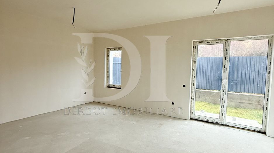 Casa finalizata 2025 108mp cu parcare si gradina  zona Terra - Poză 2