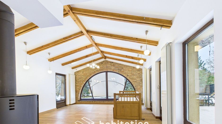 Casă de vis în Giroc – Eleganță clasică, spațiu vast și confortabil - Poză 4