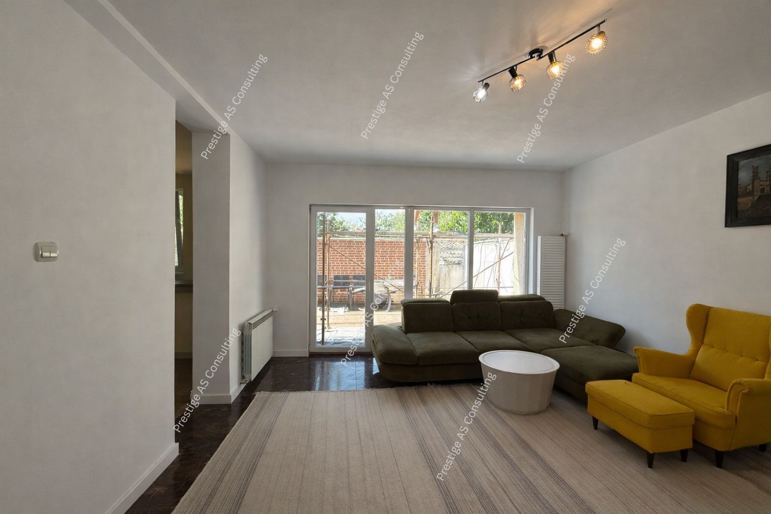 Vila individuala renovata complet | 6 camere | 500 mp teren | Str Jean Monnet - Poză 12