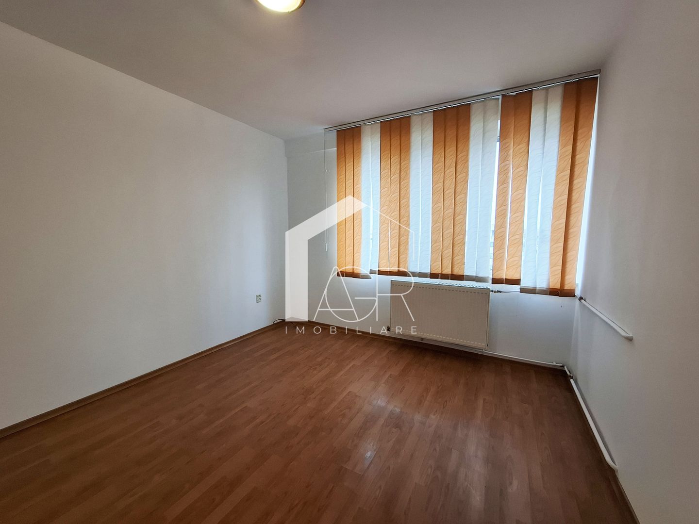 Apartament cu 2 camere, semidecomandat, Ultracentral - Poză 8