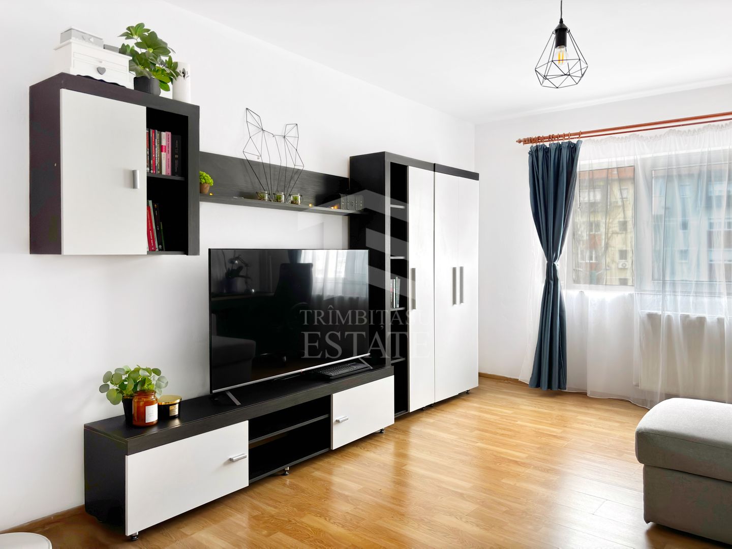 De vanzare | Decomandat 2 camere | Et 3 | Finisaje moderne | Soarelui - Poză 6