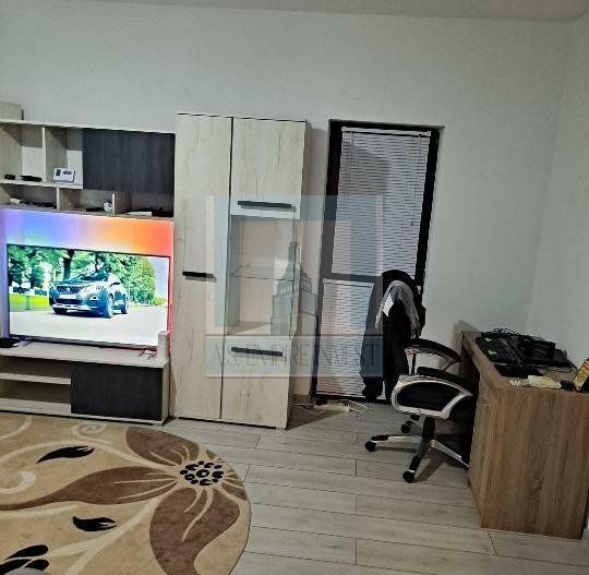 De vanzare apartament cu 2 camere/ Sanpetru - Poză 2