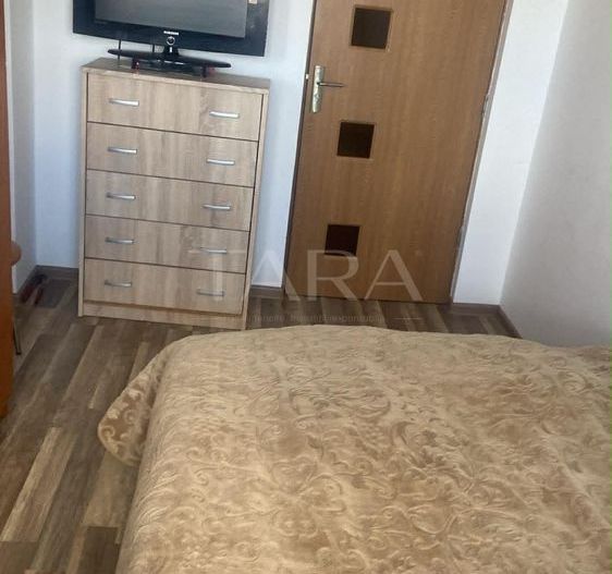 Apartament cu 4 camere decomandate, 2 parcări. Panoramă superbă! - Poză 8