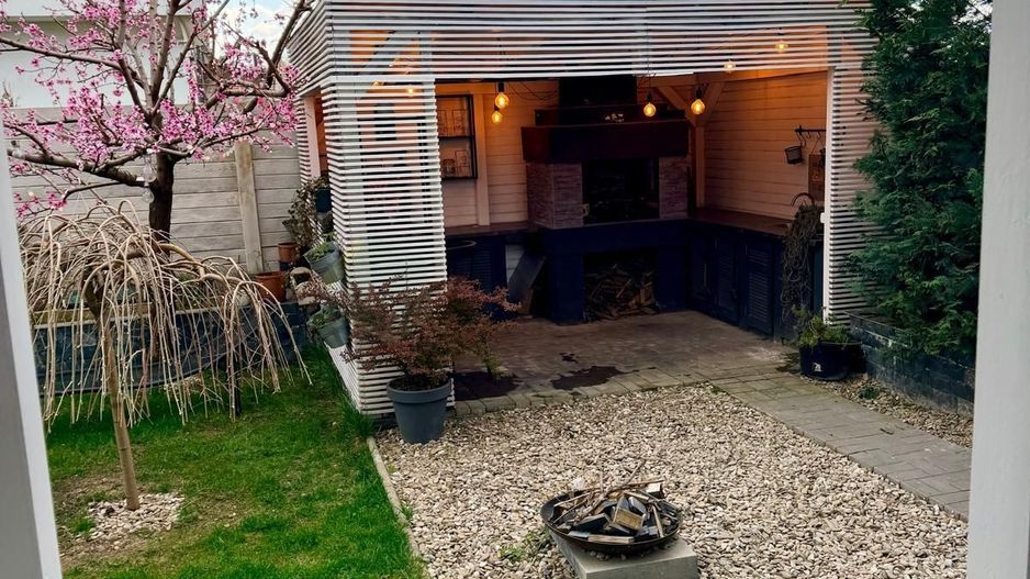 Casă modernă de vânzare în Tunari – Jacuzzi | Foisor | Panouri solare - Poză 1