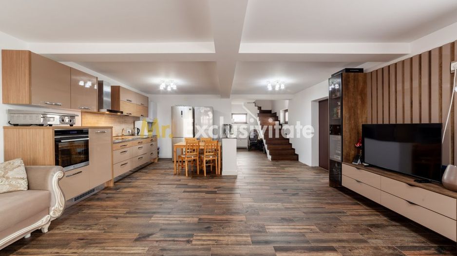 Casa P+M, 120mp utili, teren 477mp, Bradu, AG - Poză 4