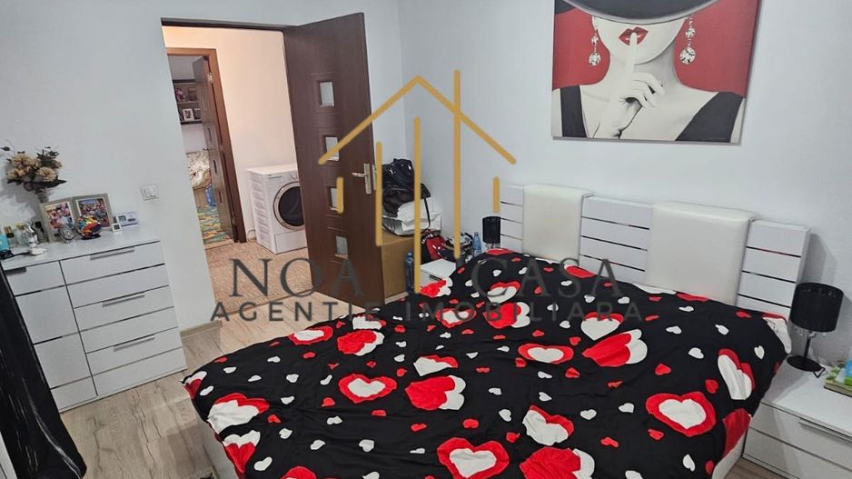 Casă / Vilă cu 5 camere de vânzare în Preajba - Poză 8