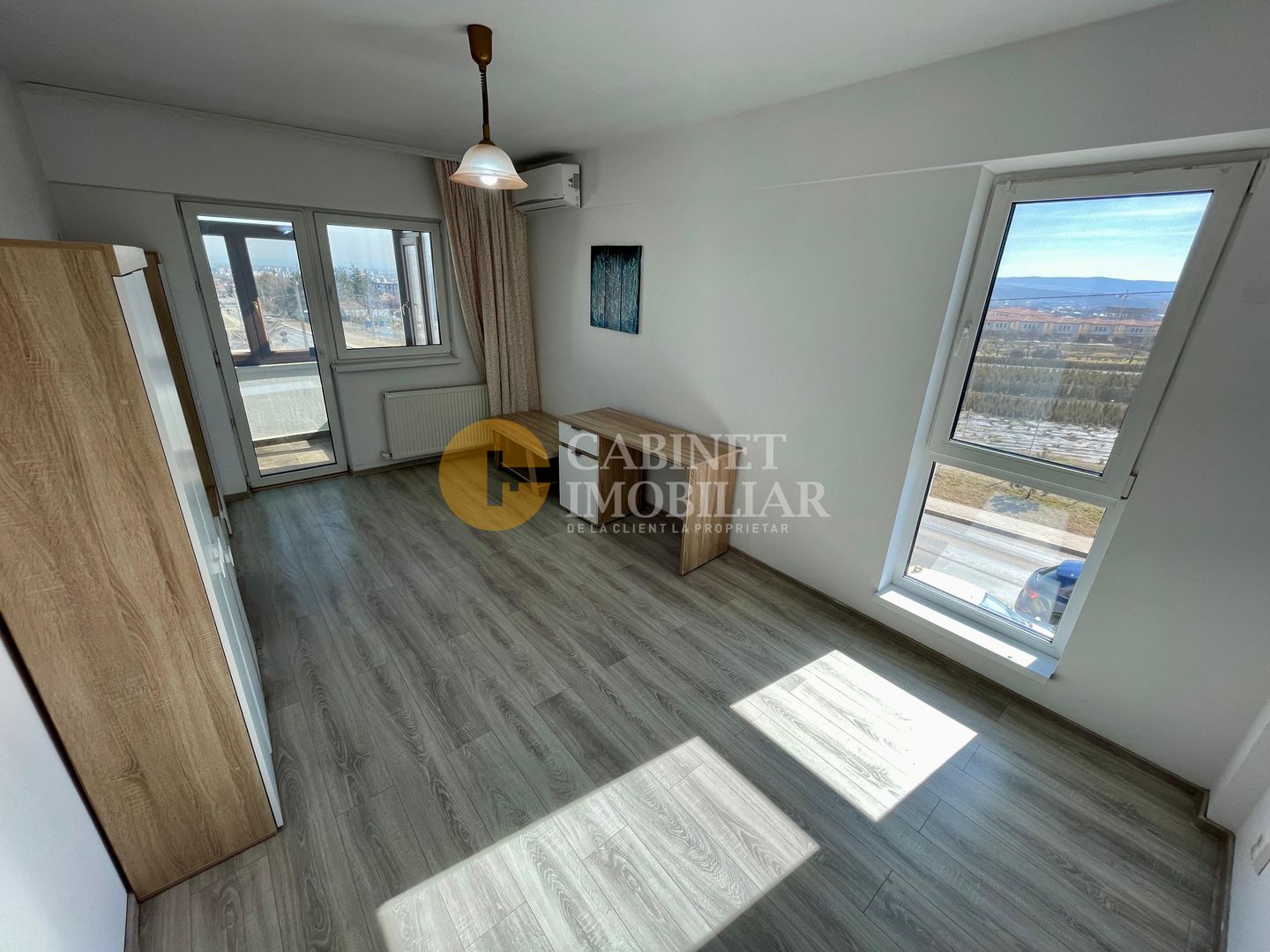 Galata - Bloc Nou - 2 Camere decomandat - Etaj 1 - Mobilat/Utilat - 54 MP - Poză 2