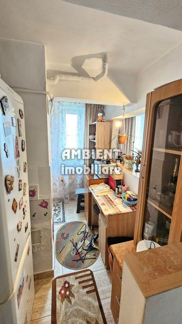 Apartament cu 4 camere, etaj 1, zona CENTRU - Camera de comert; - Poză 3