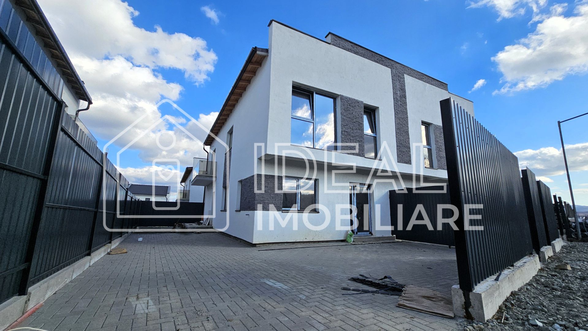 Duplex  Modern cu 4 camere si gradina, zona Casa de Apa - Poză 1