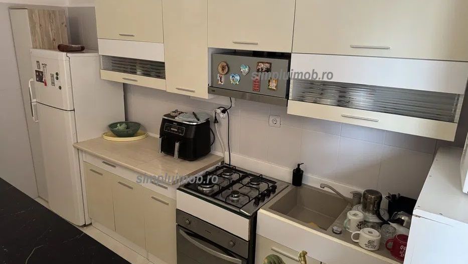 Aparatorii Patriei 2 Camere 2010 Modern Sector 4 - Poză 5