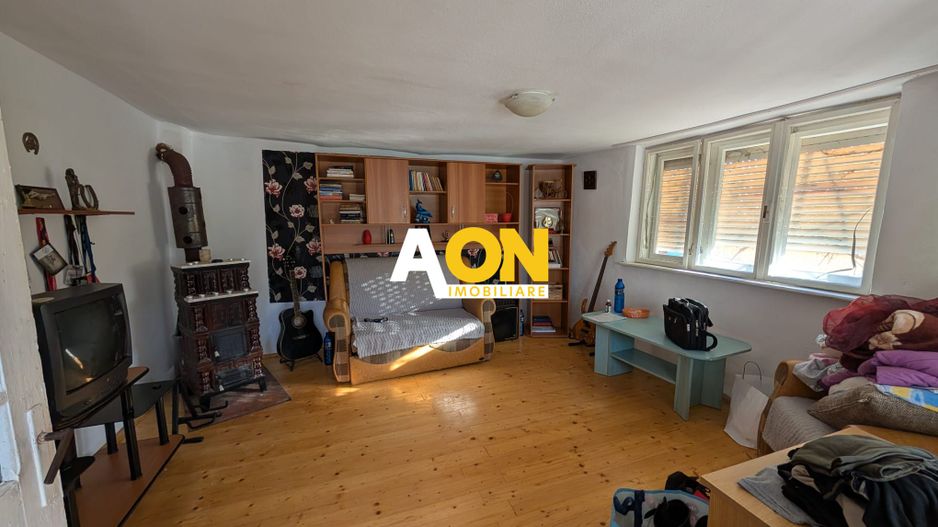 Casa cu 2 corpuri de cladire zona Hapria, 960mp Teren - Poză 11