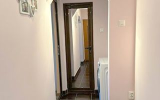 De vanzare apartament cu 3 camere, micro 38, et. 3, 63.000 euro - Poză 5