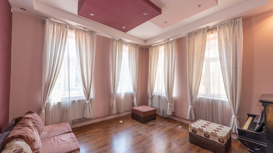 Apartament 3 camere de vanzare, in vila, 83 mp - Poză 1