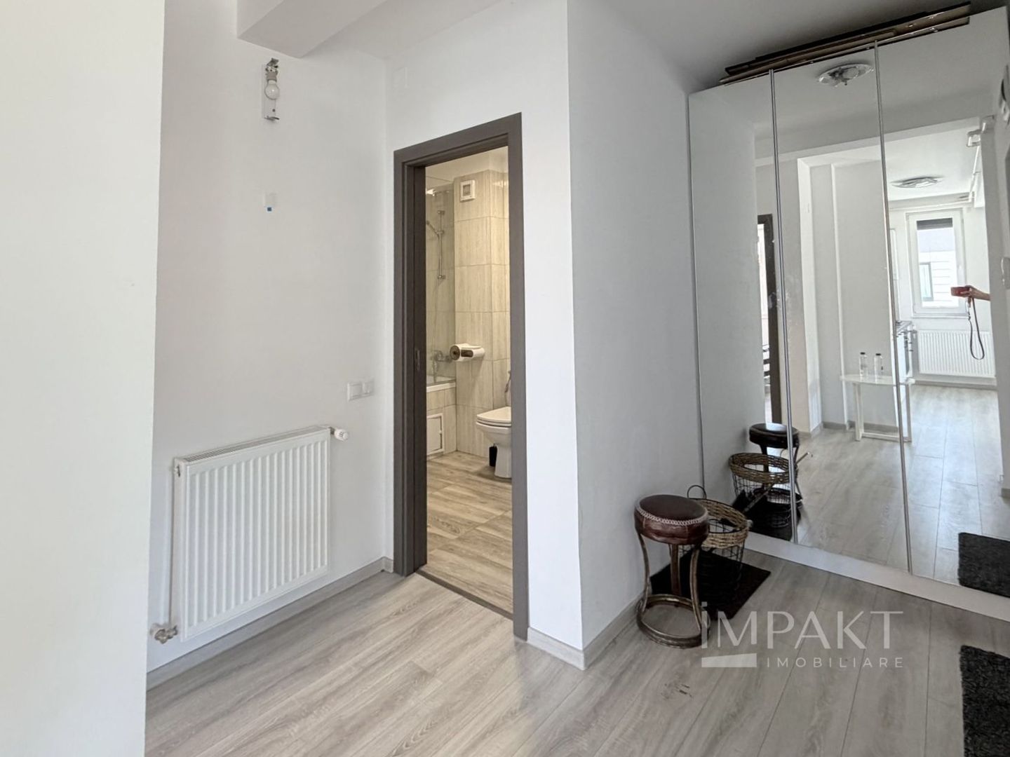 Apartament cu 2 camere in Centru! - Poză 9