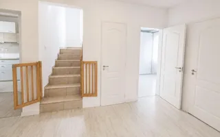 Casa individualamobilata/utilata teren 500 mp asfalt. - Poză 18