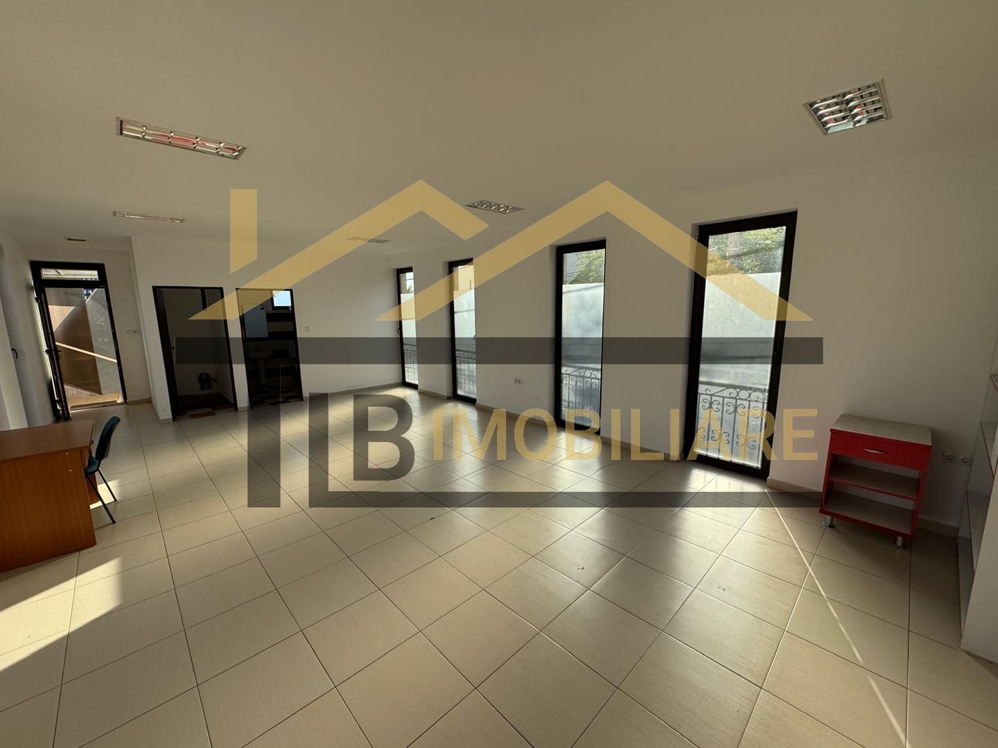 Spatiu de birouri, 50mp, zona RomGaz - Poză 2