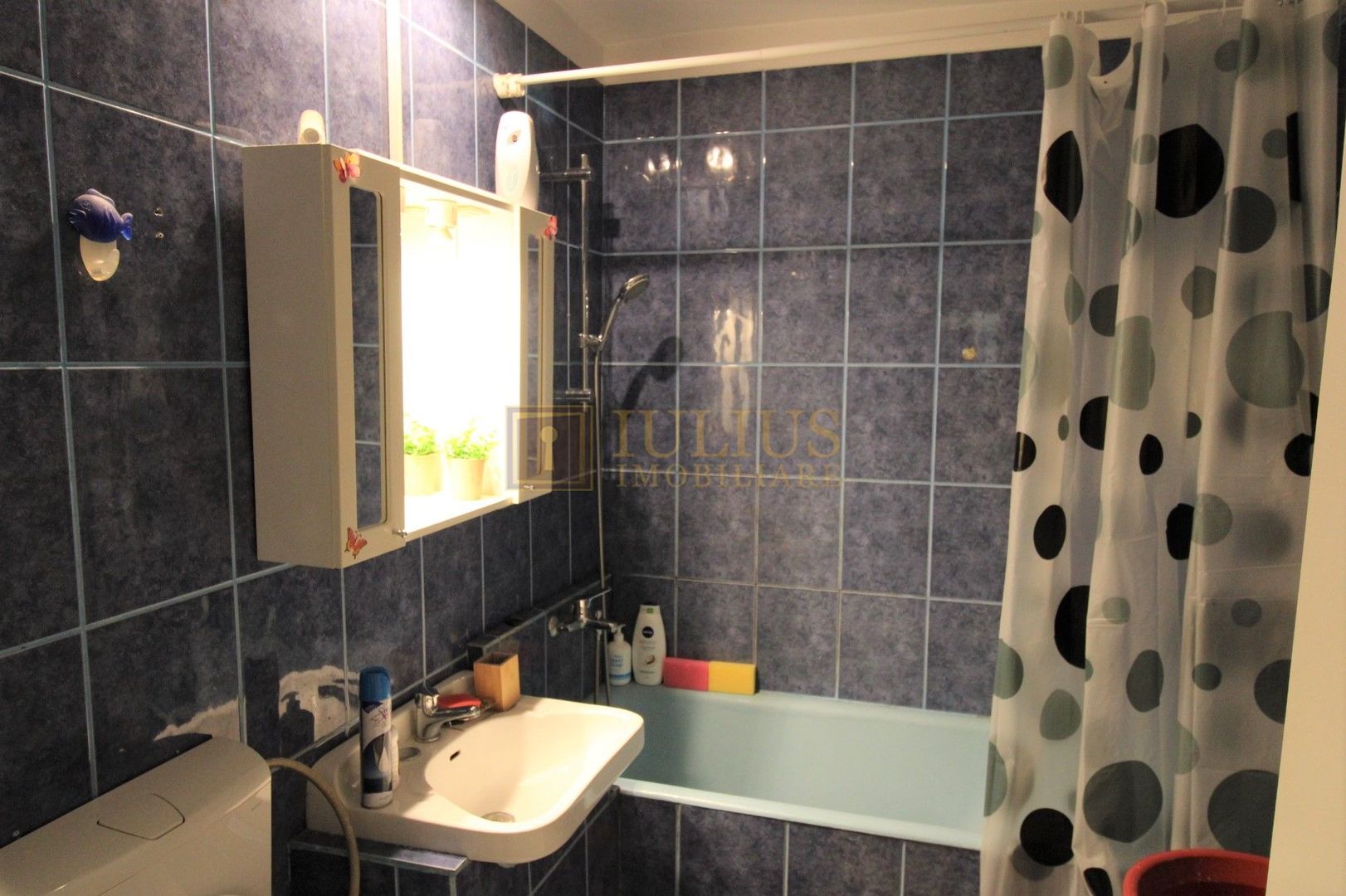 3 camere, decomandat, centrala proprie - Poză 13