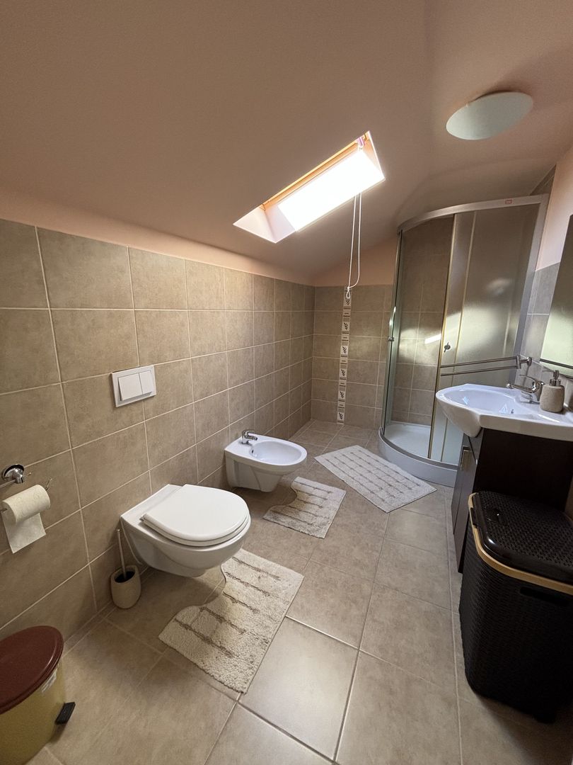 Apartament de  3 camere utilat si mobilat lux / 3 rooms apartment for rent - Poză 23