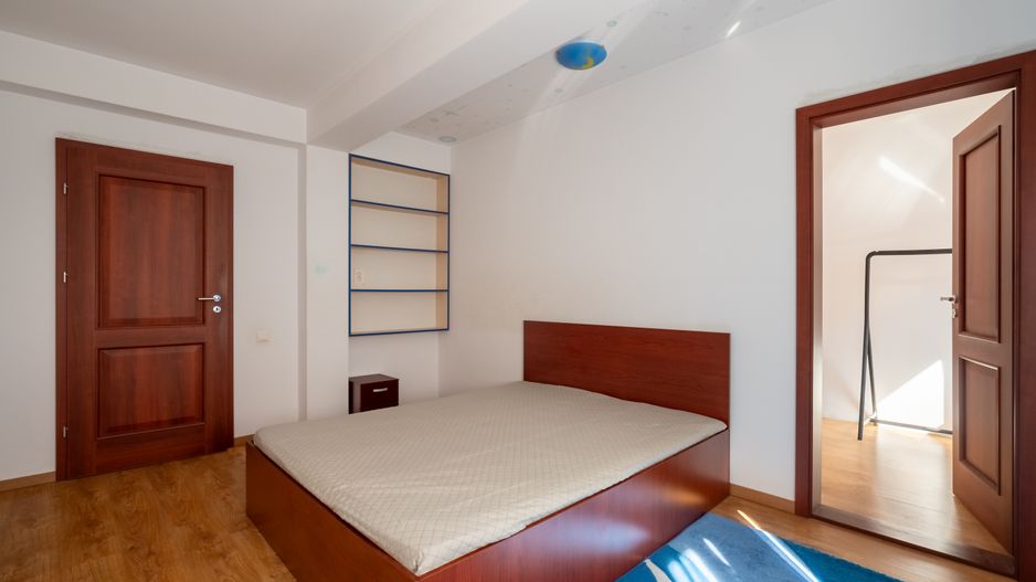 Casa in zona Vitan - Splai, ideala pentru orice tip de activitate sau locuinta - Poză 13