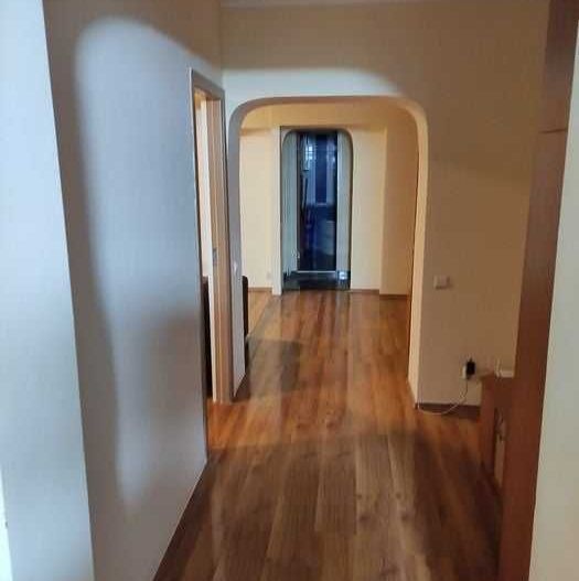 Apartament  de inchiriat-3 camere Gorjului - Poză 7