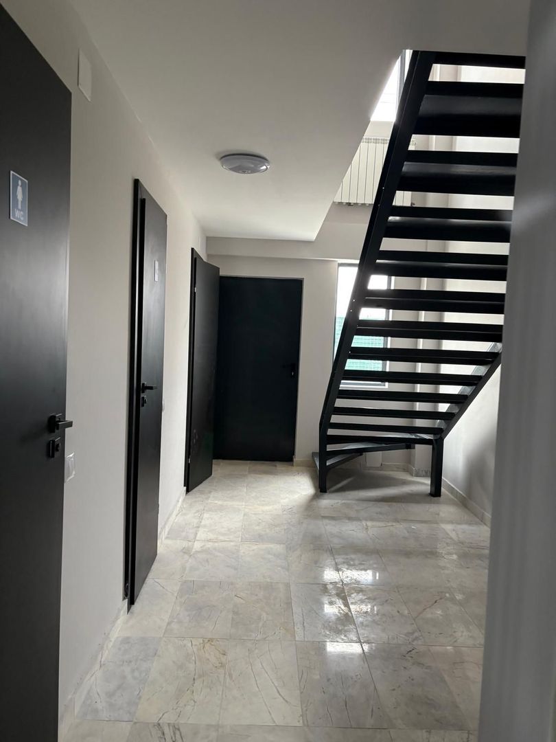 Hala in Ciolpani - Poză 8