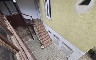 Apartament 3 camere curte privata zona Centrala - Poză 11