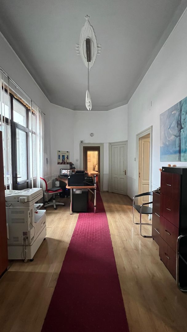 Cladire 23 de camere cu teren 554 mp - Poză 6