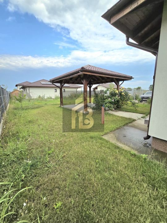 ​Casă 3 camere, 2 băi, curte generoasă 471 mp - Complex Luna, Balotești - Poză 14