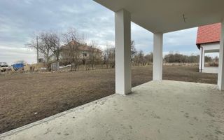 Casa spatioasa cu 1000 mp teren in Aiton - Poză 11