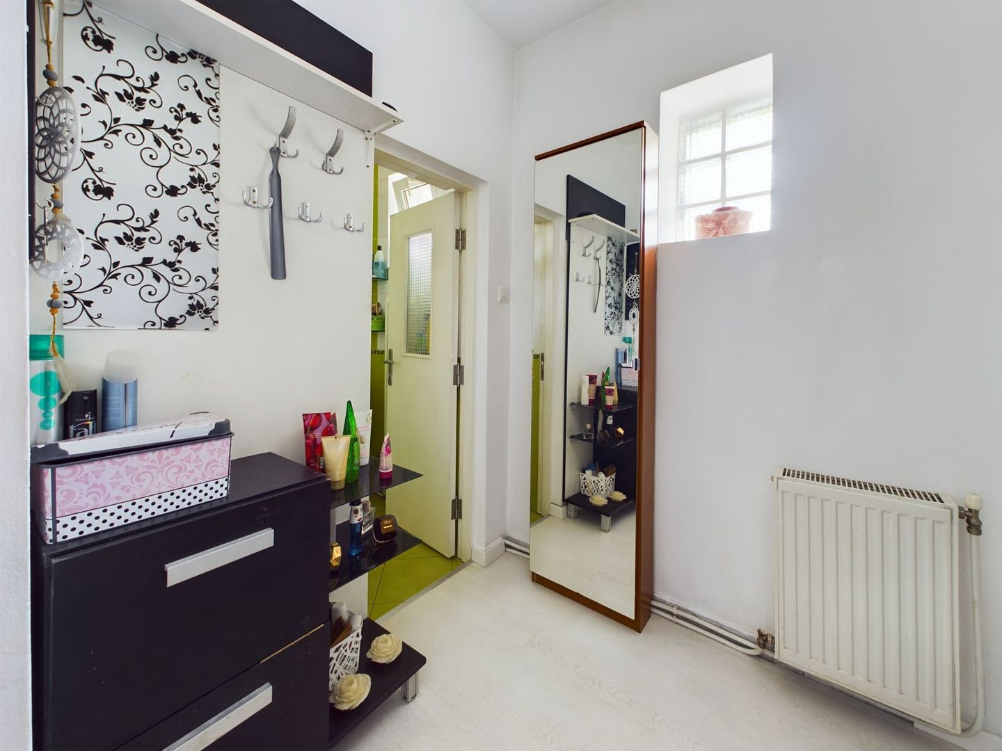 Casă cochetă pe strada Făt Frumos. - Poză 12