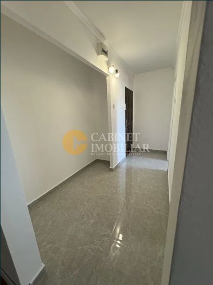 Apartament cu 2 Camere - Liber - Podu Ros Primaverii - Poză 7