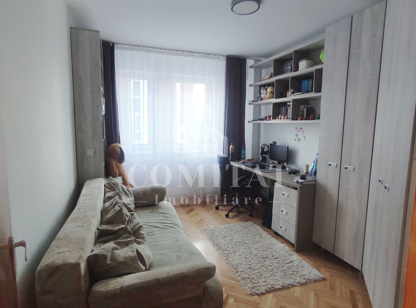 Apartament 2 camere de vânzare zona căminelor studențești - Poză 1